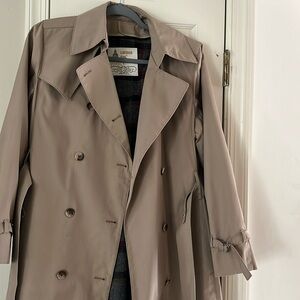Full Length London Fog Wool lined trench size 6